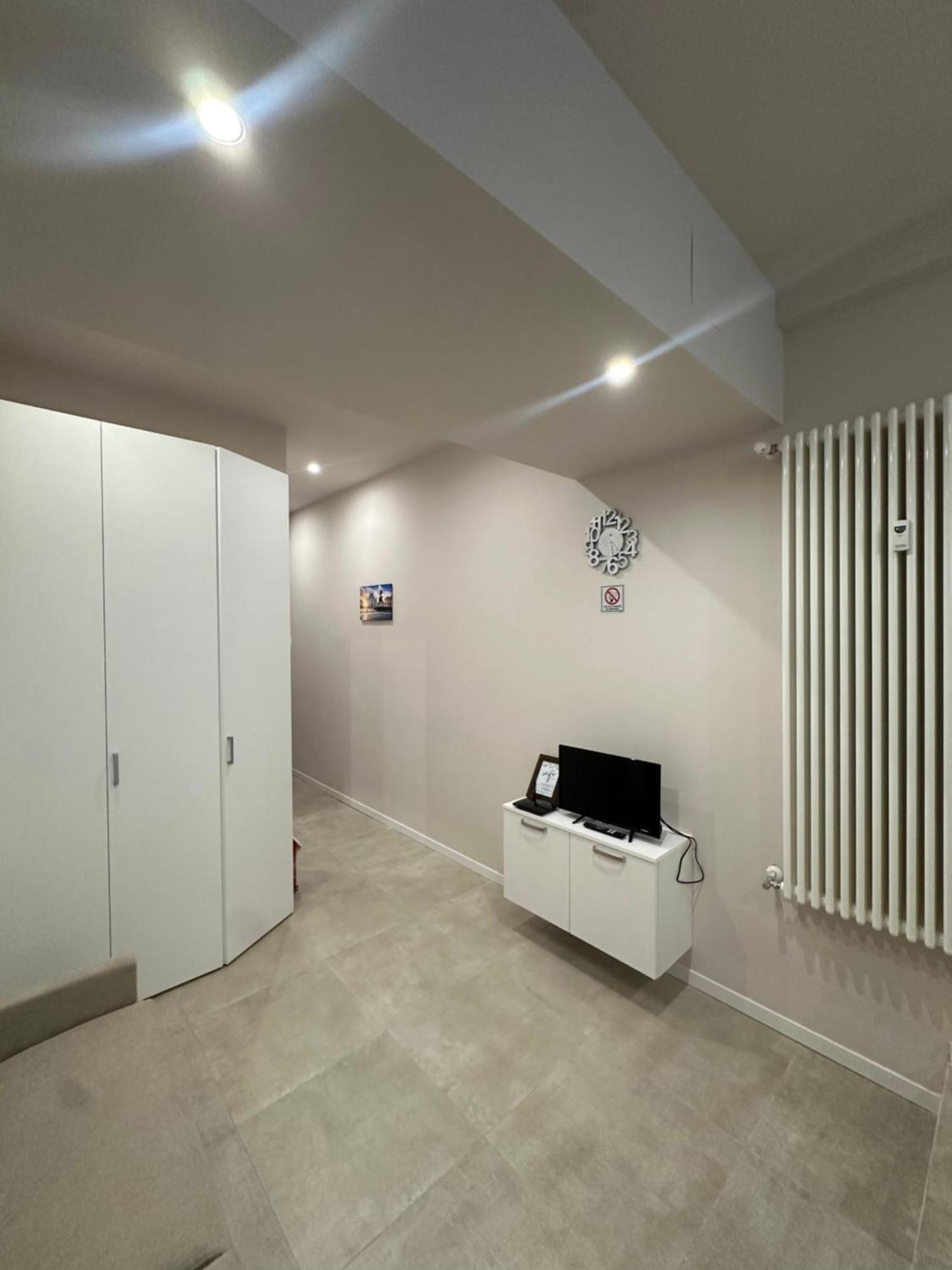 밀라노 Monolocale Piazza Gambara M1 아파트 외부 사진
